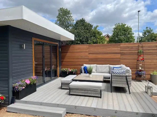 Fencing & Screens