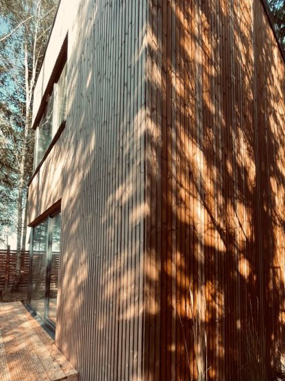 Thermowood Redwood D for cladding or decking smooth both sides square 26x118 - view 3